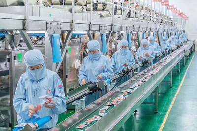 又一“國民零食”計劃上市 湖南人白手起家，一年賣出近50億背后的酒類跨界的野心